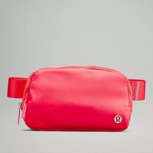 NWT 🌺Lululemon Everywhere Belt Bag *1L PALE RASPBERRY 🌺